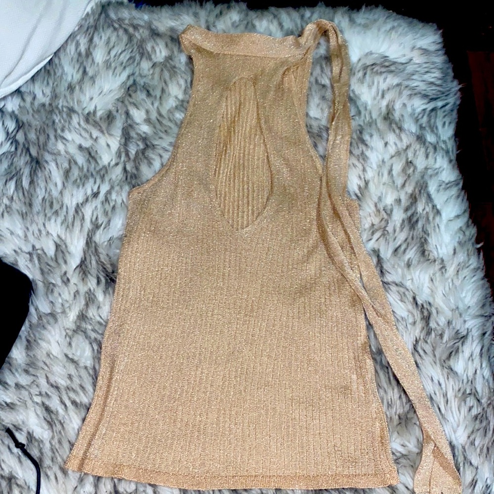 Gold keyhole shirt